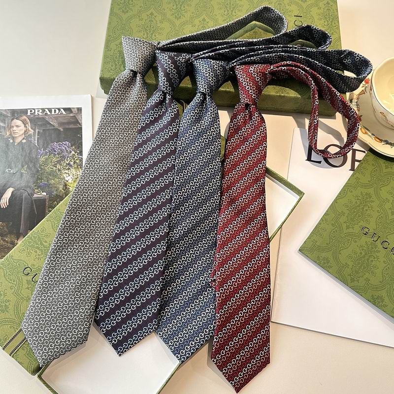 GRAVATA GUCCI  GG HORSEBIT SILK JACQUARD TIE