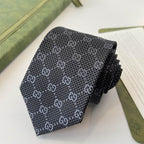 GRAVATA GUCCI DE SEDA COM MONOGRAMA GG