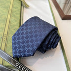 GRAVATA GUCCI  DE JACQUARD DE SEDA COM PADRÃO GG