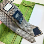 GRAVATA GUCCI GG EM JACQUART DE SEDA