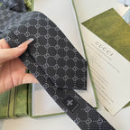GRAVATA GUCCI DE SEDA COM MONOGRAMA GG