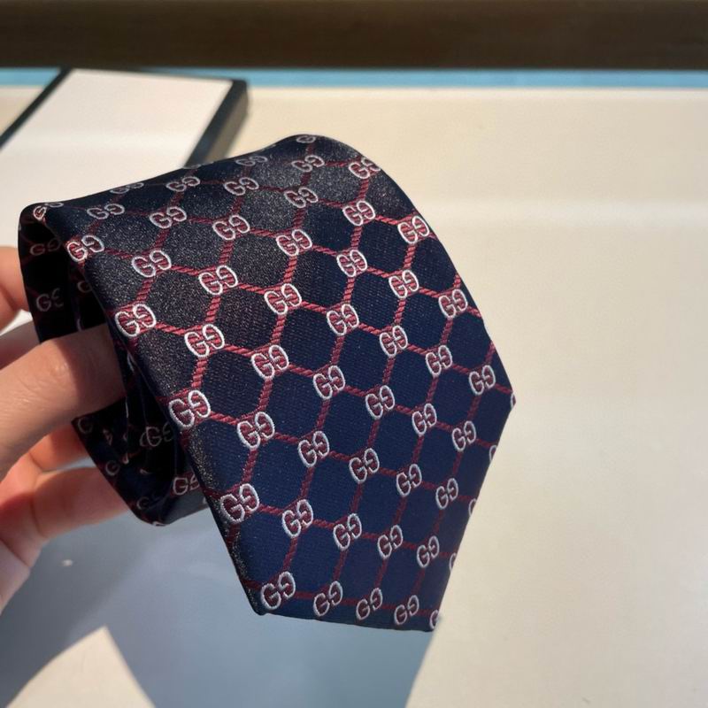 GRAVATA GUCCI  DE SEDA