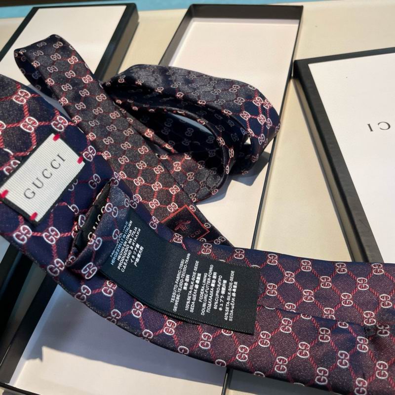 GRAVATA GUCCI  DE SEDA