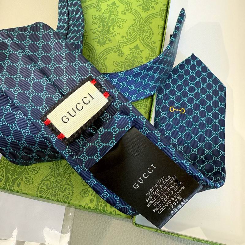 GRAVATA GUCCI  DE JACQUARD DE SEDA COM PADRÃO MINI GG