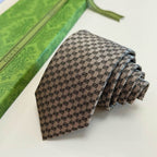 GRAVATA GUCCI GG EM JACQUART DE SEDA