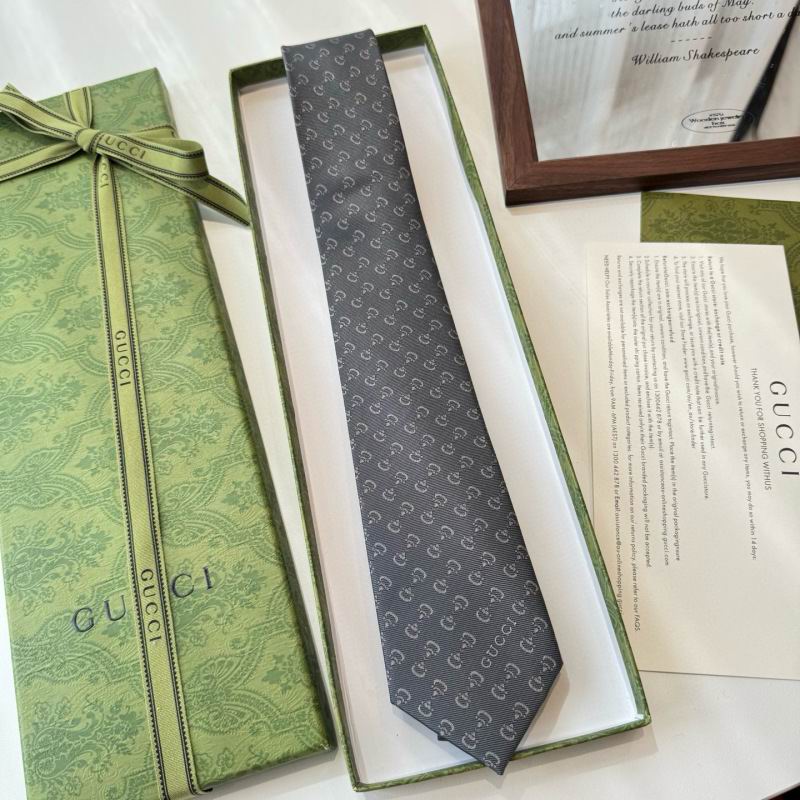 GRAVATA GUCCI HORSEBIT DE JACQUARD DE SEDA