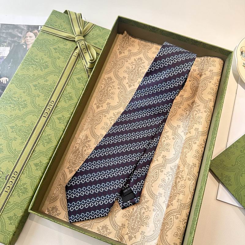 GRAVATA GUCCI  GG HORSEBIT SILK JACQUARD TIE