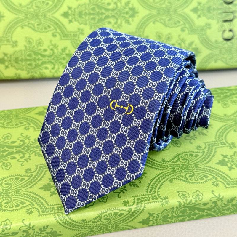 GRAVATA GUCCI  DE JACQUARD DE SEDA COM PADRÃO MINI GG