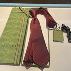 GRAVATA GUCCI DE SEDA COM ESTAMPA DOUBLE G