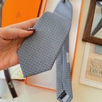 GRAVATAS HERMES  DE SEDA  H COLLECTION