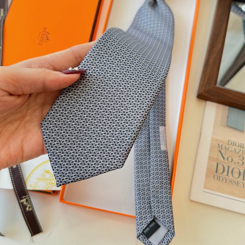 GRAVATAS HERMES  DE SEDA  H COLLECTION