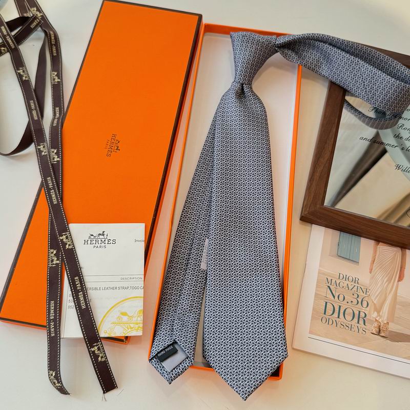 GRAVATAS HERMES  DE SEDA  H COLLECTION