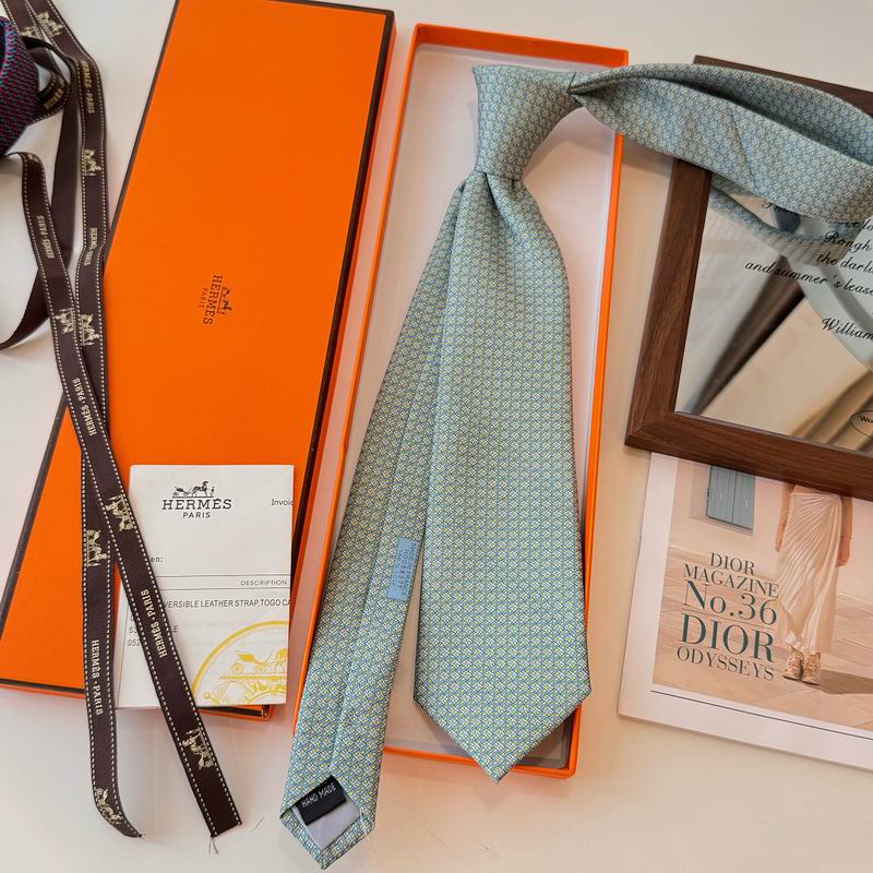 GRAVATAS HERMES  DE SEDA  H COLLECTION
