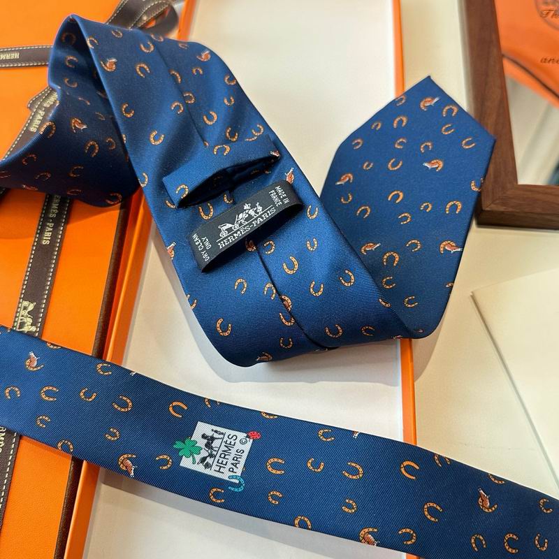 GRAVATAS HERMES  DE SEDA  OUT OF THE BOX   FERRADURA E CAVALO