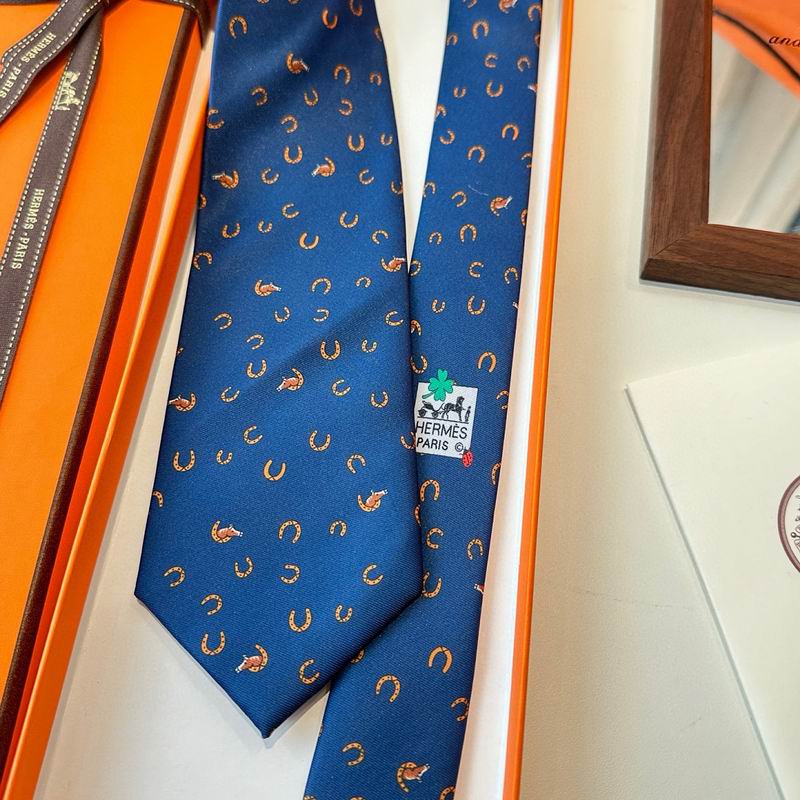 GRAVATAS HERMES  DE SEDA  OUT OF THE BOX   FERRADURA E CAVALO
