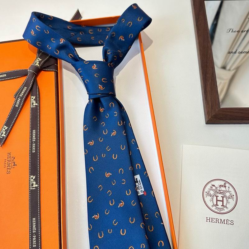 GRAVATAS HERMES  DE SEDA  OUT OF THE BOX   FERRADURA E CAVALO