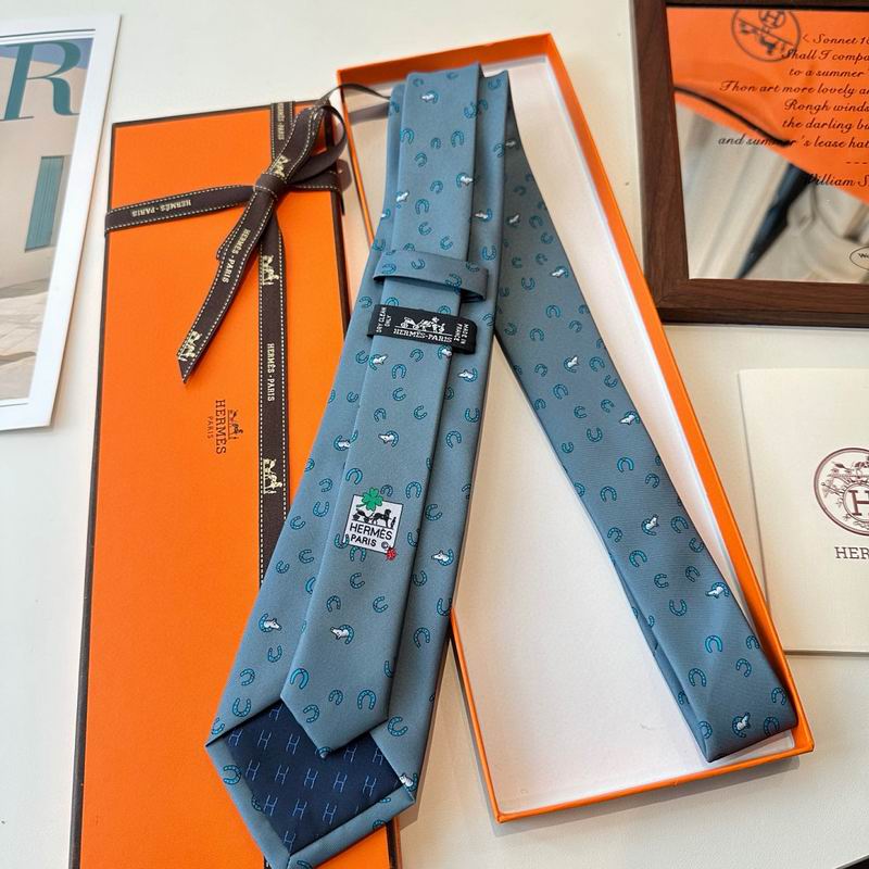 GRAVATAS HERMES  DE SEDA  OUT OF THE BOX   FERRADURA E CAVALO
