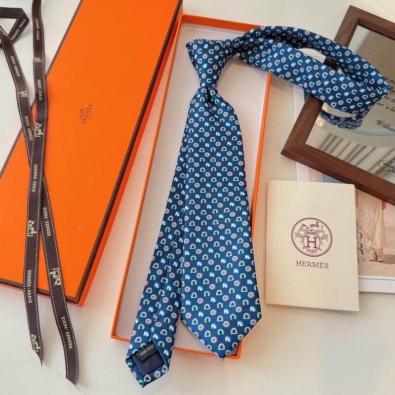 GRAVATAS HERMES  DE SEDA  OUT OF THE BOX  CAVALO, FERRADURA E ESTRIBO