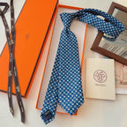 GRAVATAS HERMES  DE SEDA  OUT OF THE BOX  CAVALO, FERRADURA E ESTRIBO