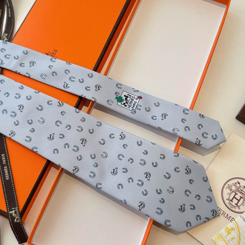 GRAVATAS HERMES  DE SEDA  OUT OF THE BOX   FERRADURA E CAVALO