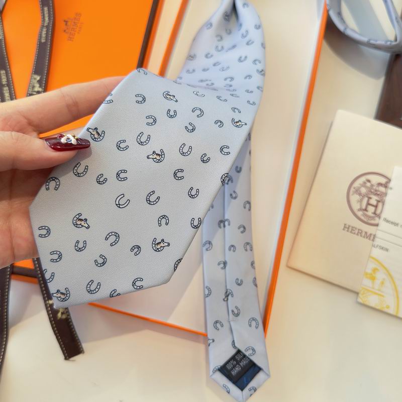 GRAVATAS HERMES  DE SEDA  OUT OF THE BOX   FERRADURA E CAVALO
