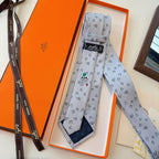 GRAVATAS HERMES  DE SEDA  OUT OF THE BOX   FERRADURA E CAVALO