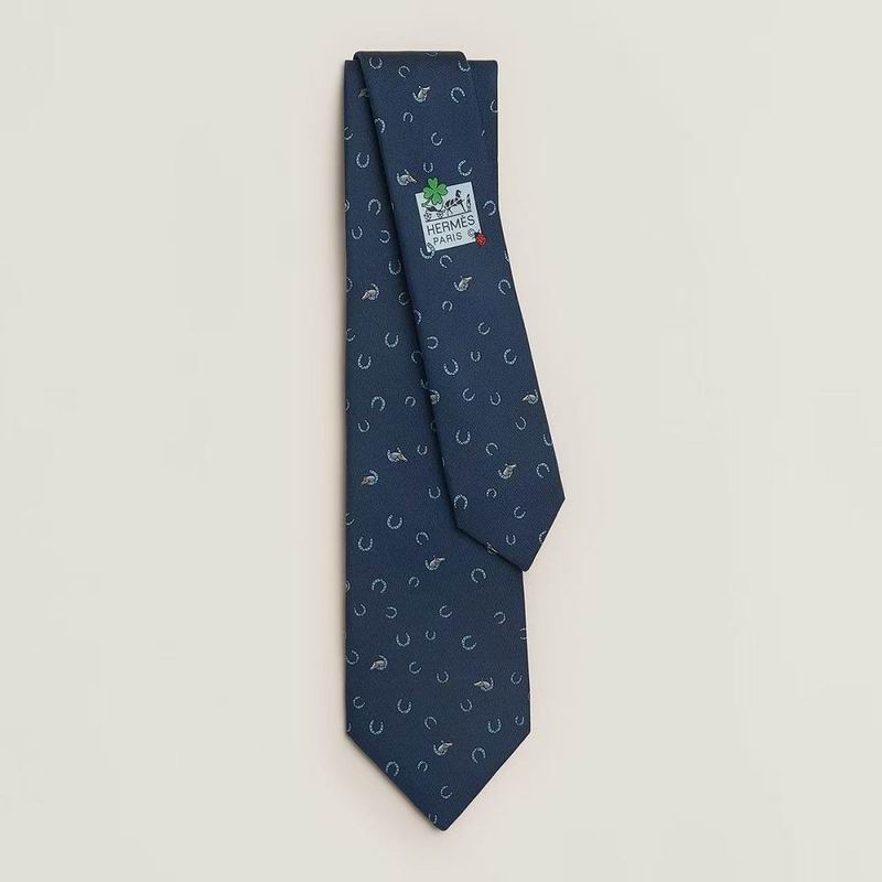 GRAVATAS HERMES  DE SEDA  OUT OF THE BOX   FERRADURA E CAVALO