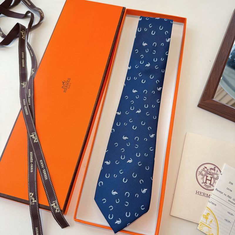 GRAVATAS HERMES  DE SEDA  OUT OF THE BOX   FERRADURA E CAVALO