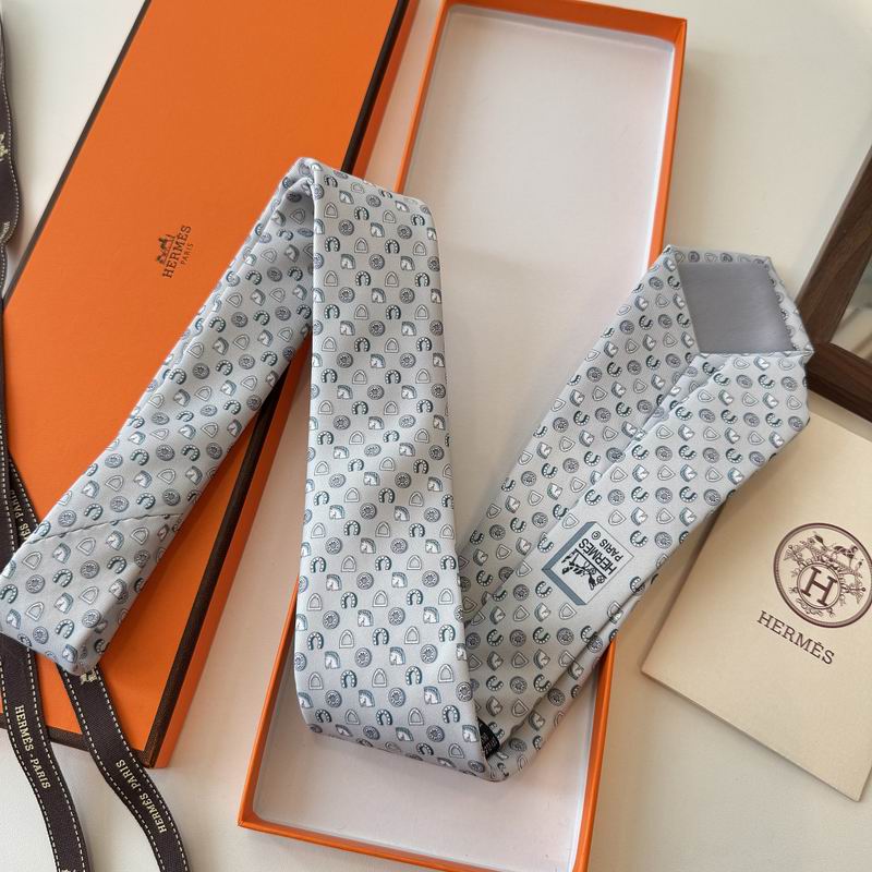 GRAVATAS HERMES  DE SEDA  OUT OF THE BOX  CAVALO, FERRADURA E ESTRIBO