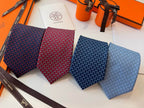 GRAVATA HERMES FAÇONNÉE   H