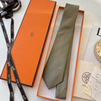 GRAVATAS HERMES  DE SEDA  MAILLON OVERBOARD TIE