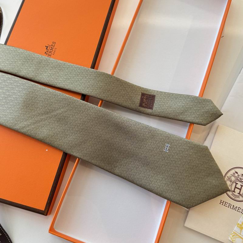 GRAVATAS HERMES  DE SEDA  MAILLON OVERBOARD TIE