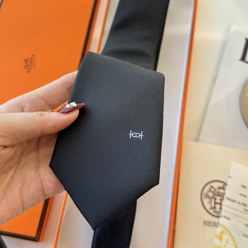 GRAVATAS HERMES  DE SEDA  MAILLON OVERBOARD TIE