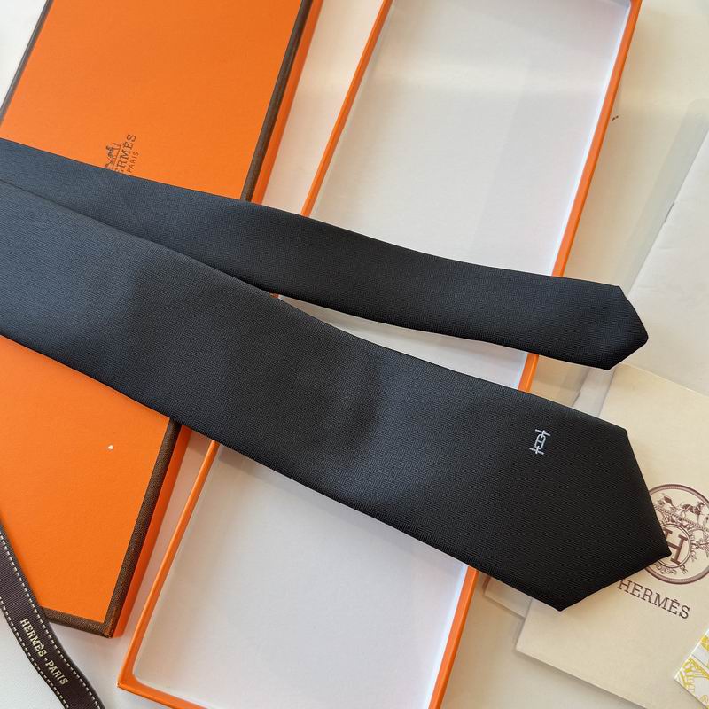 GRAVATAS HERMES  DE SEDA  MAILLON OVERBOARD TIE