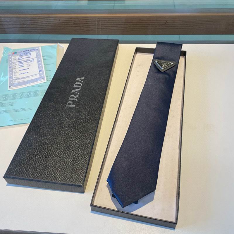 GRAVATA PRADA SLIM DE RE-NYLON