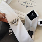 GRAVATA PRADA SLIM DE RE-NYLON