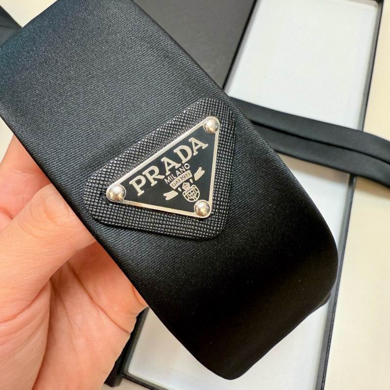 GRAVATA PRADA SLIM DE RE-NYLON TIE