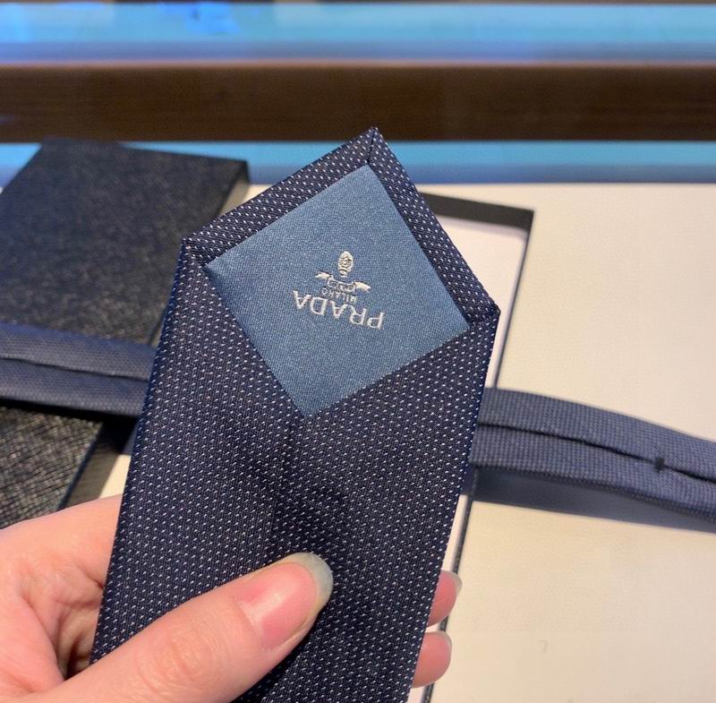 GRAVATA PRADA DE SEDA AVETINADA SILK SATIN TIE