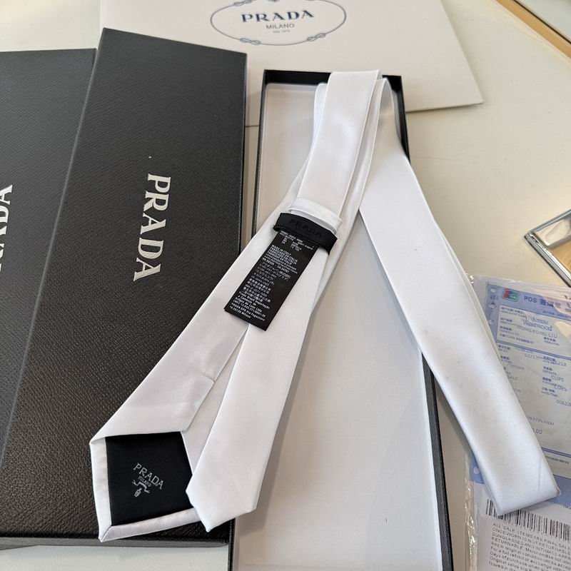 GRAVATA PRADA SLIM DE RE-NYLON