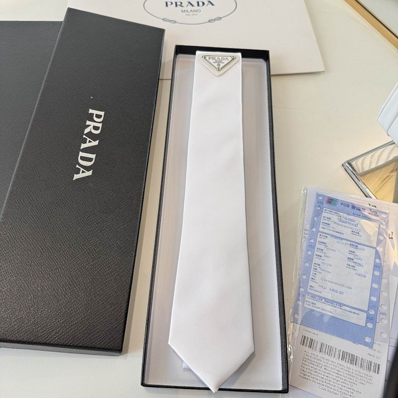 GRAVATA PRADA SLIM DE RE-NYLON
