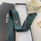 GRAVATA PRADA SLIM DE RE-NYLON