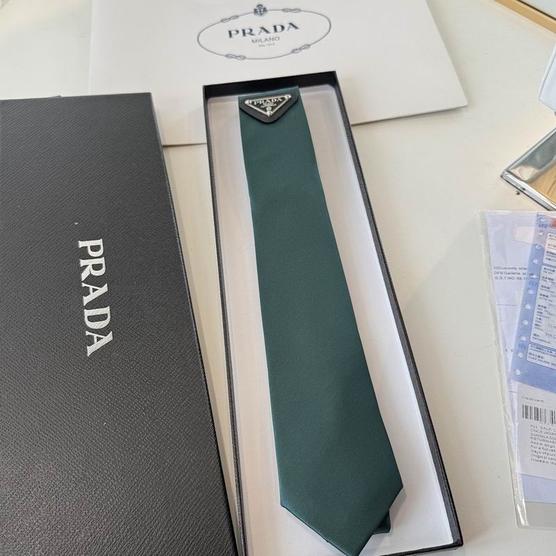 GRAVATA PRADA SLIM DE RE-NYLON