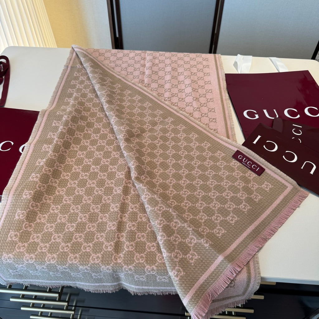 Cachecol Gucci De Lã Cor Rosa Claro / Marrom Claro