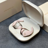 Beats Fit Pro x Kim com pop-up