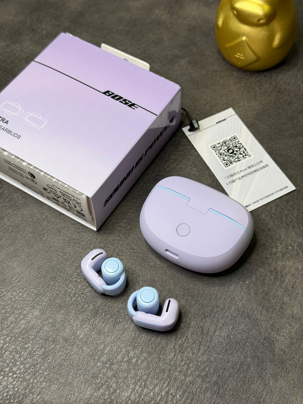 Fones de ouvido Bose Ultra Ear Clip Open na edição Poison