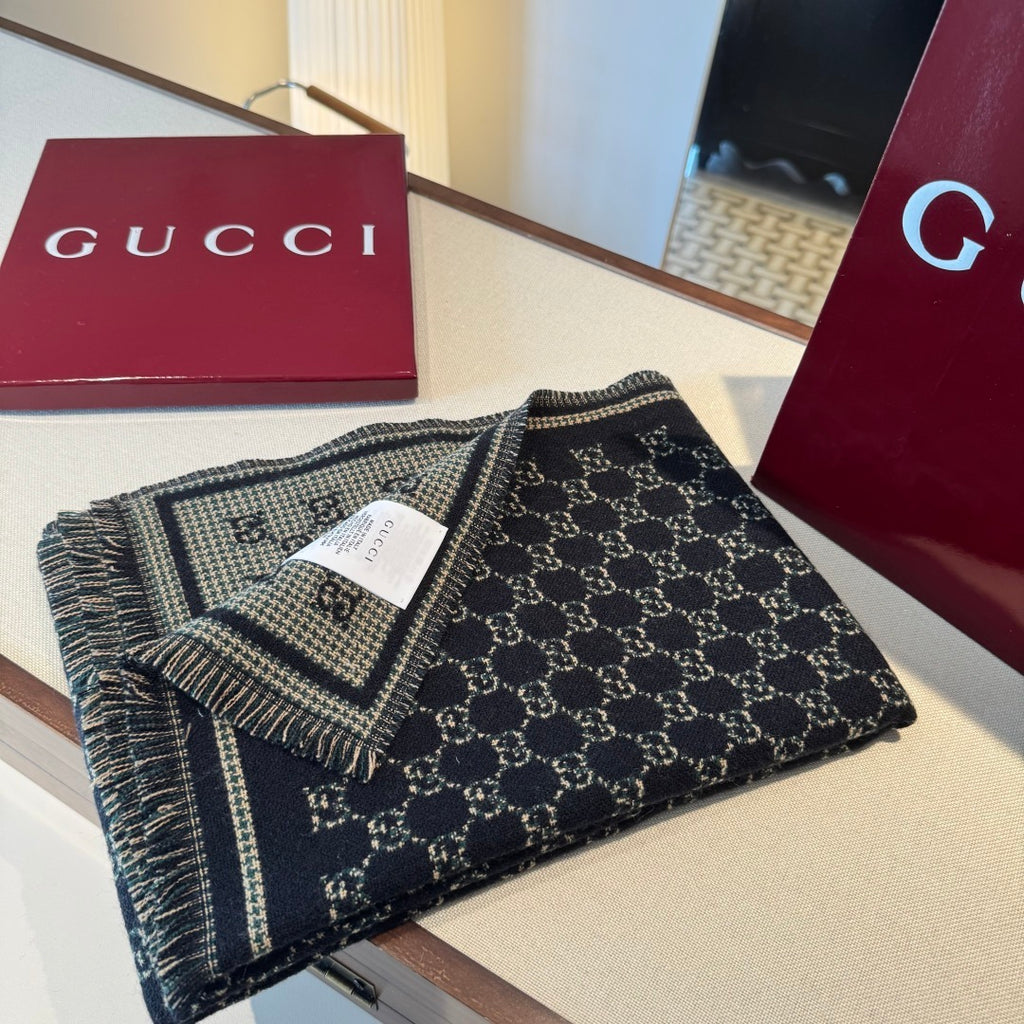 Cachecol Gucci De Lã Cor Azul Marinho Escuro / Bege Areia