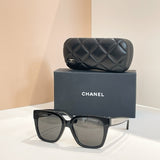 CHANEL - Óculos De Sol