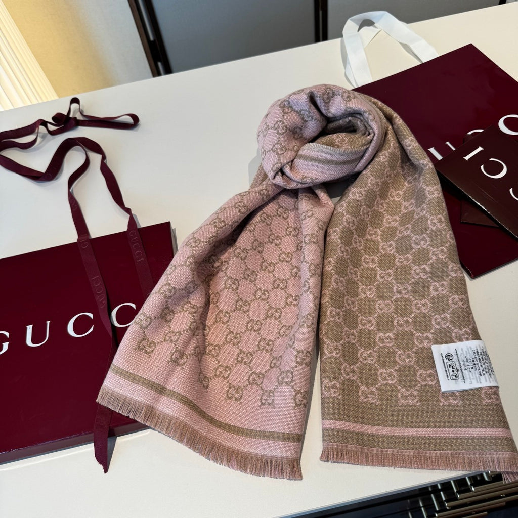 Cachecol Gucci De Lã Cor Rosa Claro / Marrom Claro