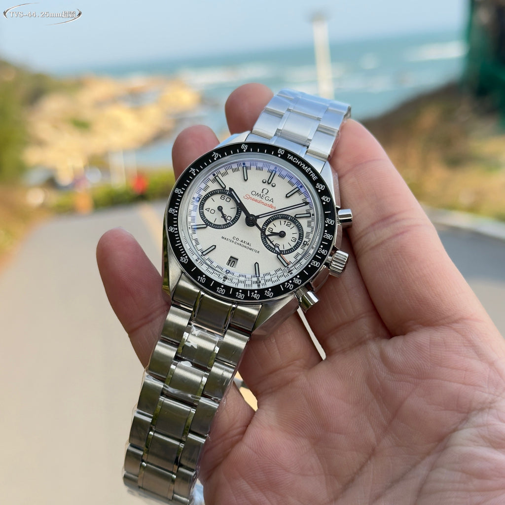 Relógio - Omega Speedmaster 44,25mm