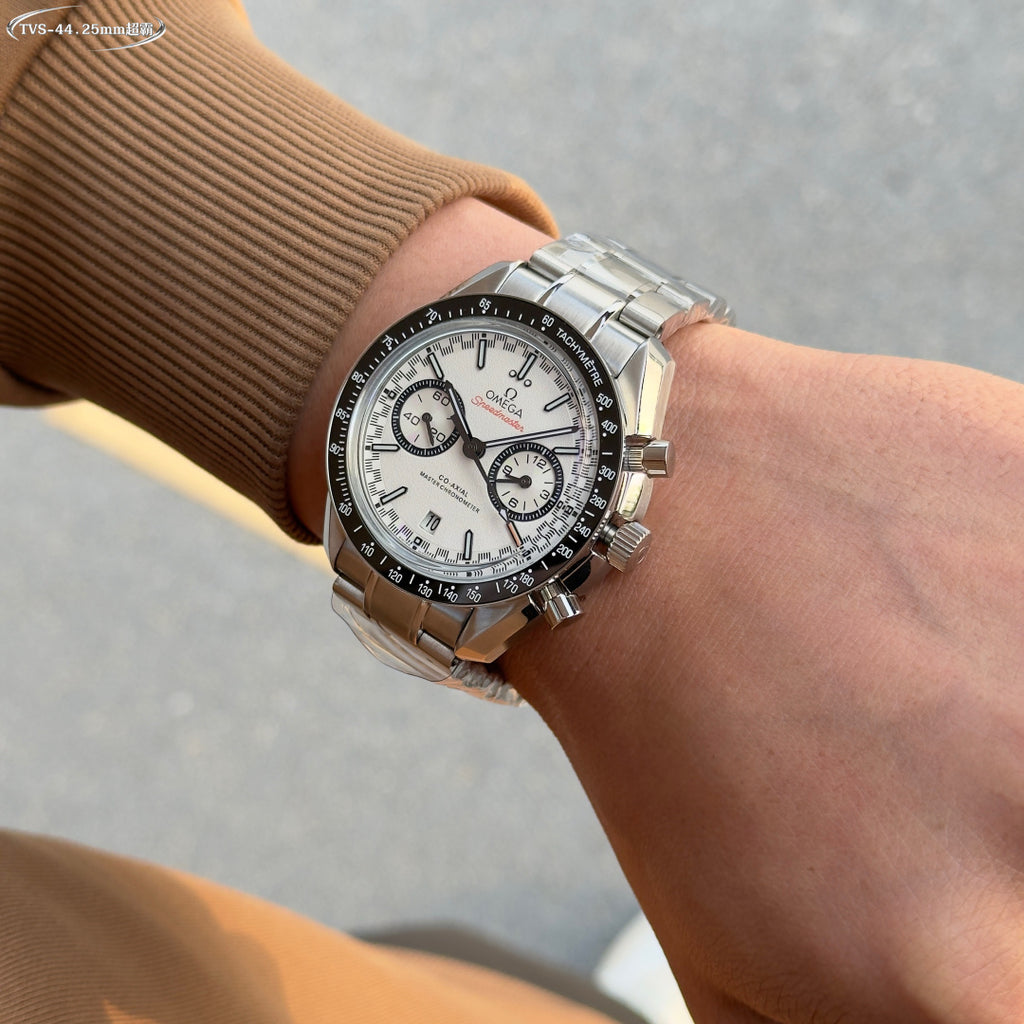 Relógio - Omega Speedmaster 44,25mm